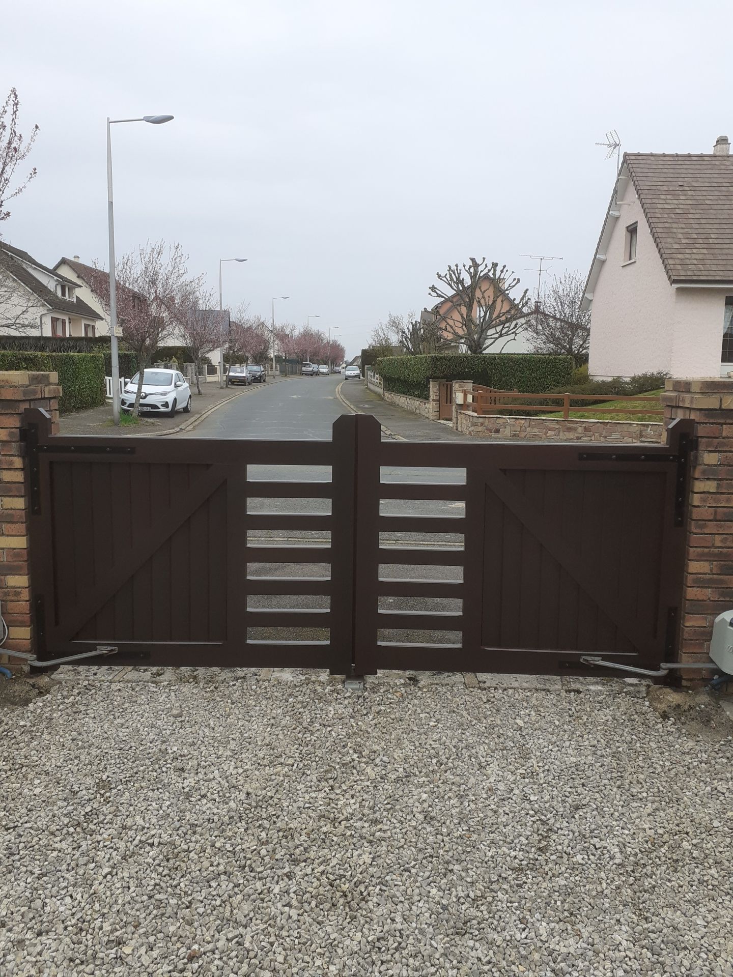 Portillon Et Portail 2 Vantaux Electrique En Bois Sur Mesure