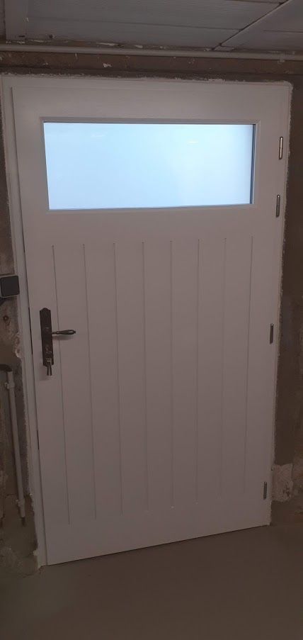 Porte 1 Carreau Et Frises Bois Sur Mesure Vue Interieure