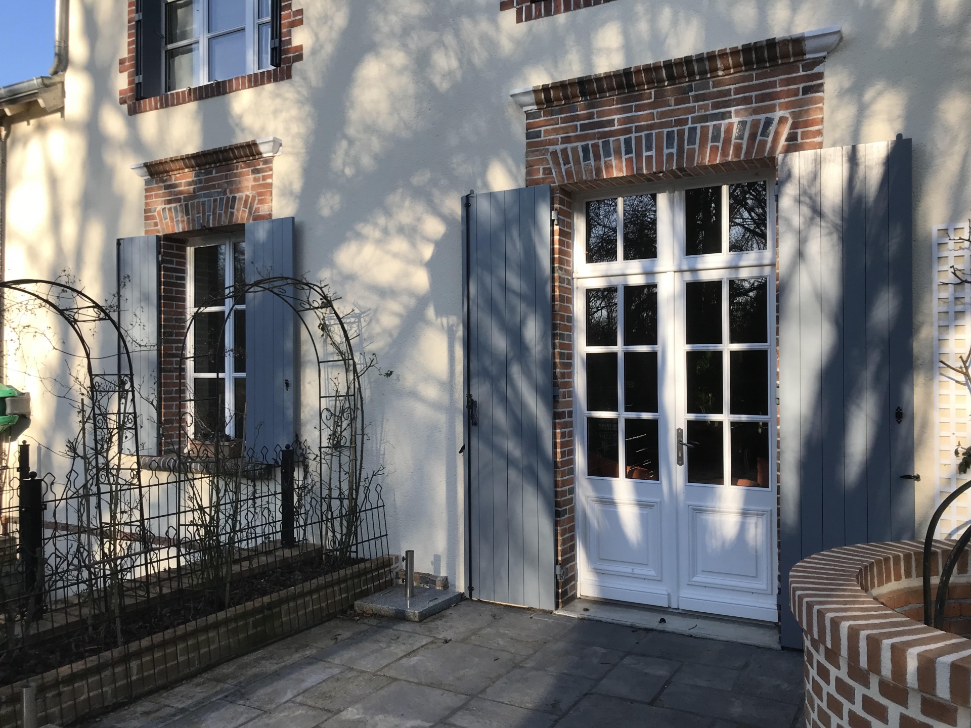 Volets Frises Traverses Queue D Aronde Bois Sur Mesure 2