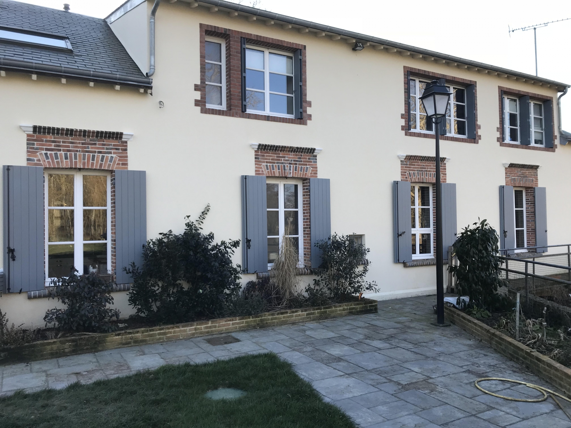 Volets Frises Traverses Queue D Aronde Bois Sur Mesure 3
